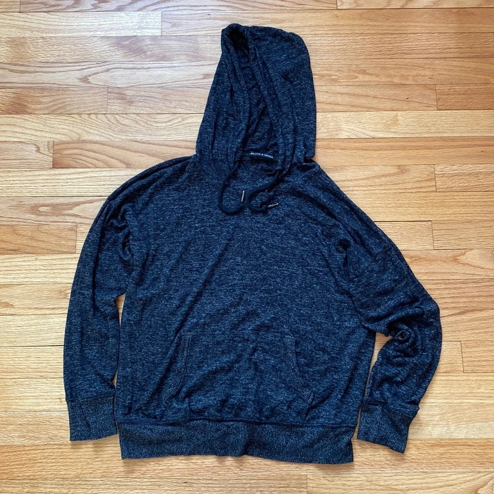 Harlow & Grahamā cozy soft gray charcoal hoodie hooded sweatshirt sweater marled